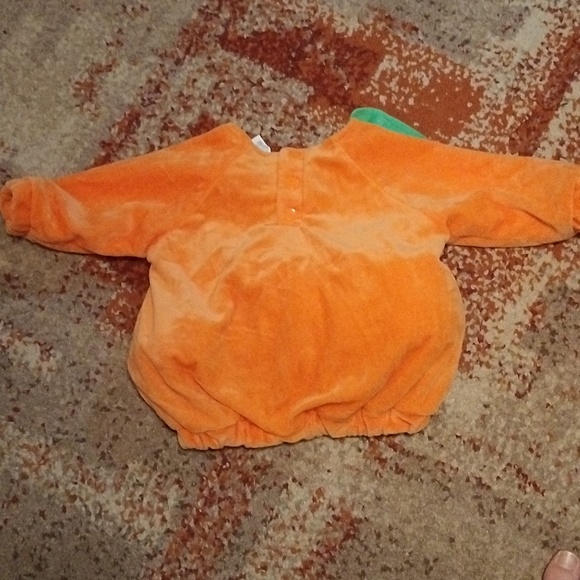 Baby size 0-6 months little pumpkin costume from Target - Picture 3 of 4